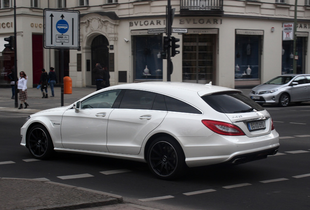 Mercedes-Benz CLS 63 AMG X218 Shooting Brake