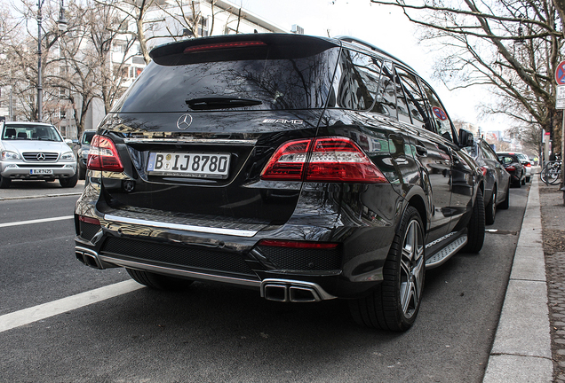 Mercedes-Benz ML 63 AMG W166