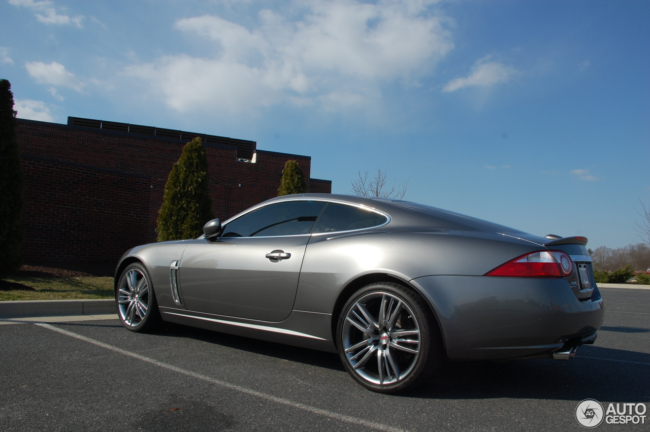 Jaguar XKR Portfolio