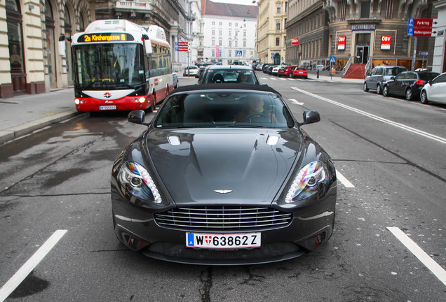 Aston Martin DB9 Volante 2013