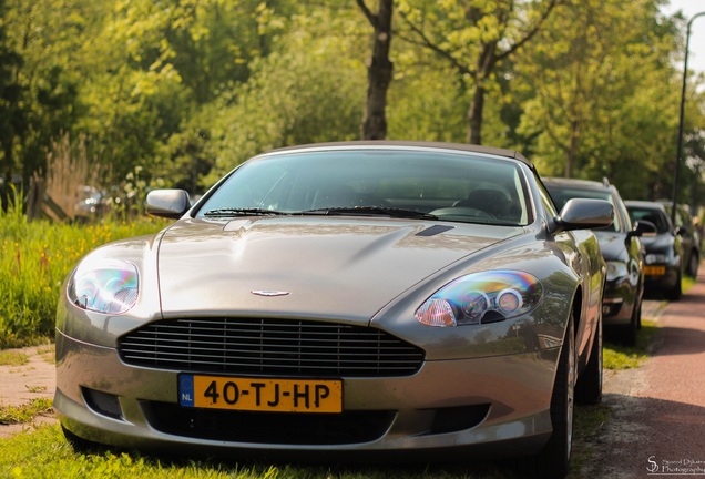 Aston Martin DB9 Volante