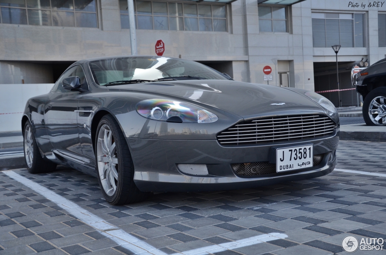 Aston Martin DB9