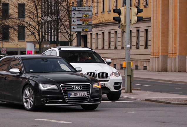 Audi S8 D4