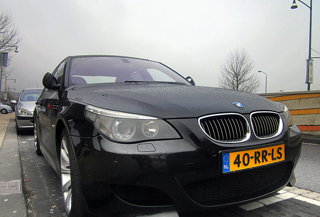 BMW M5 E60 2005