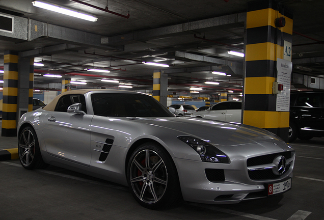 Mercedes-Benz SLS AMG Roadster