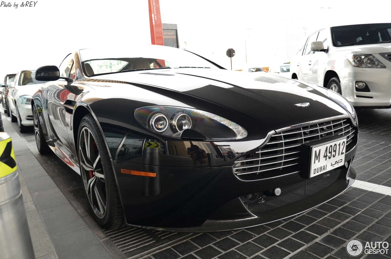 Aston Martin V8 Vantage S