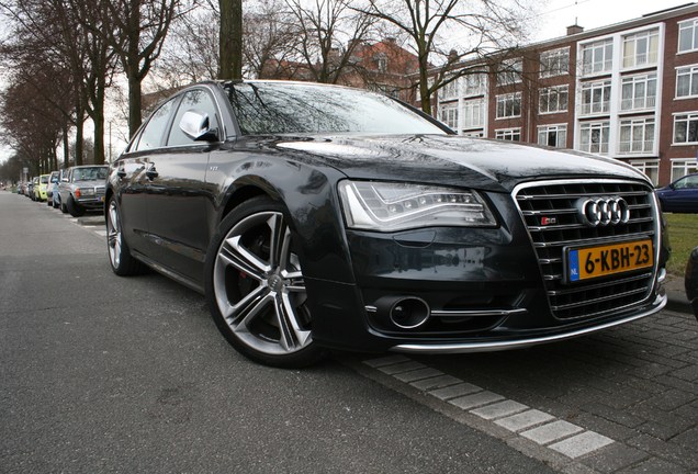 Audi S8 D4