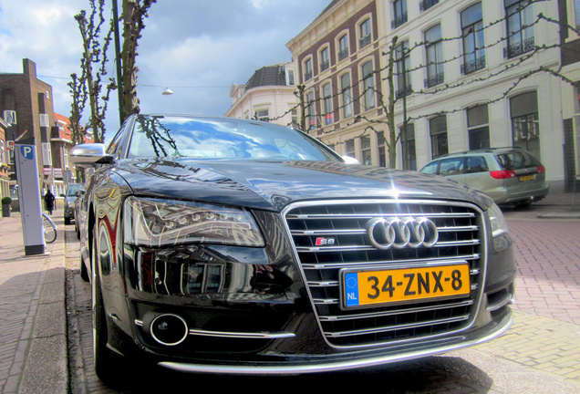 Audi S8 D4