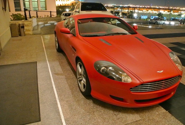 Aston Martin DB9