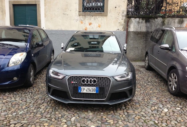 Audi RS4 Avant B8