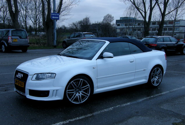 Audi RS4 Cabriolet