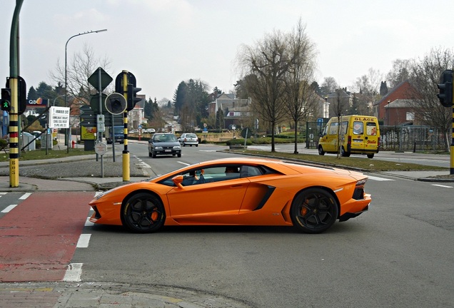 Lamborghini Aventador LP700-4