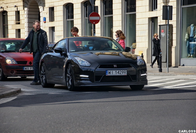 Nissan GT-R 2011