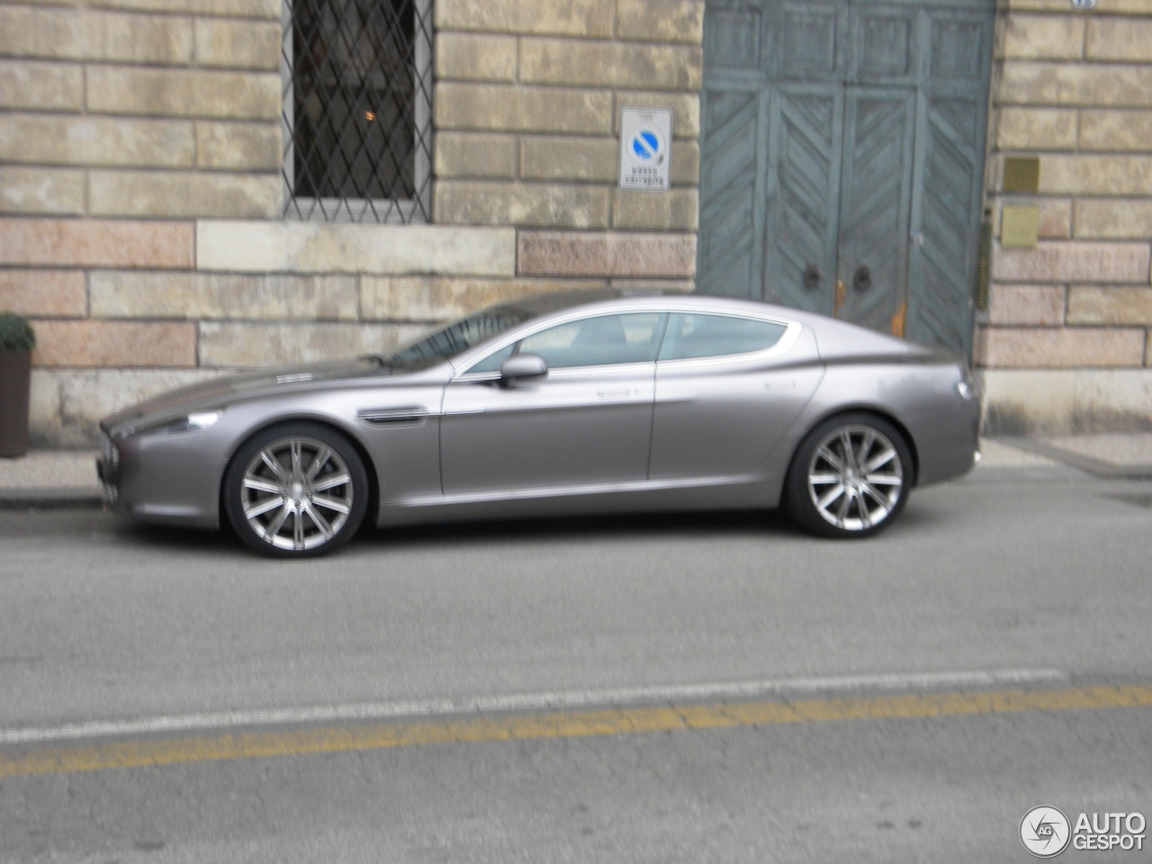 Aston Martin Rapide