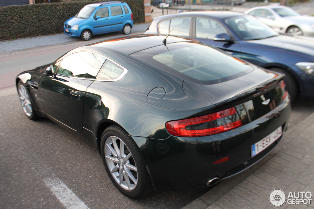 Aston Martin V8 Vantage