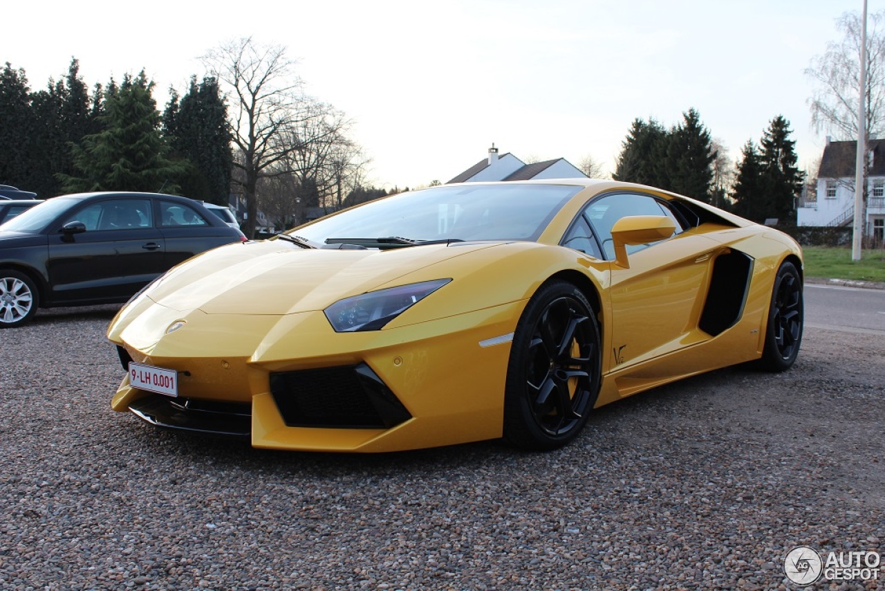 Lamborghini Aventador LP700-4