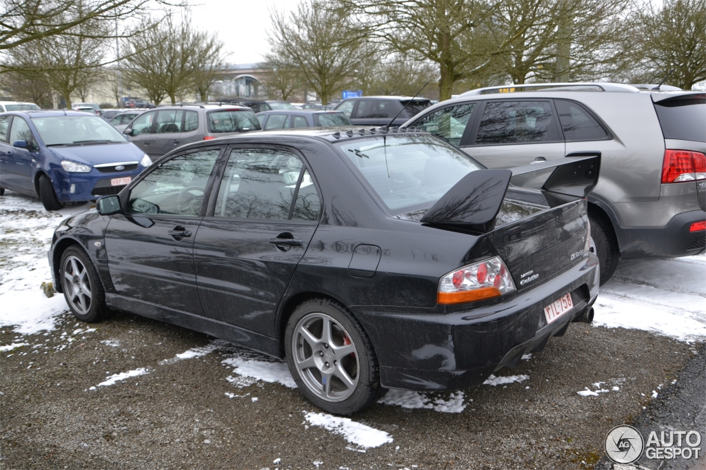 Mitsubishi Lancer Evolution VIII FQ