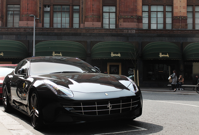 Ferrari FF