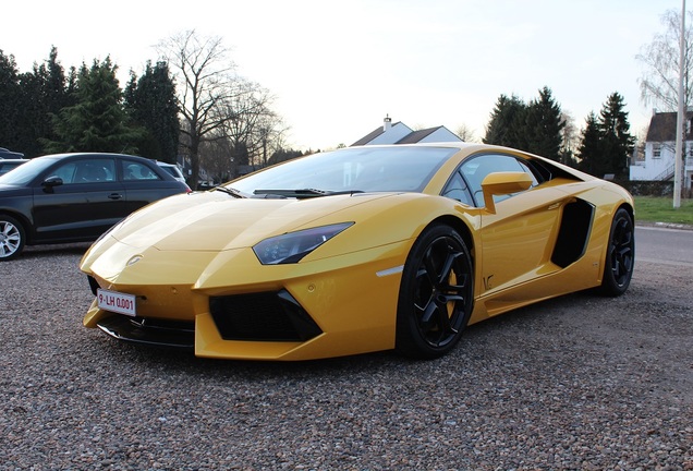 Lamborghini Aventador LP700-4