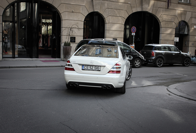 Mercedes-Benz S 63 AMG W221