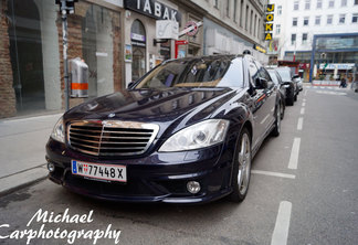 Mercedes-Benz S 65 AMG V221