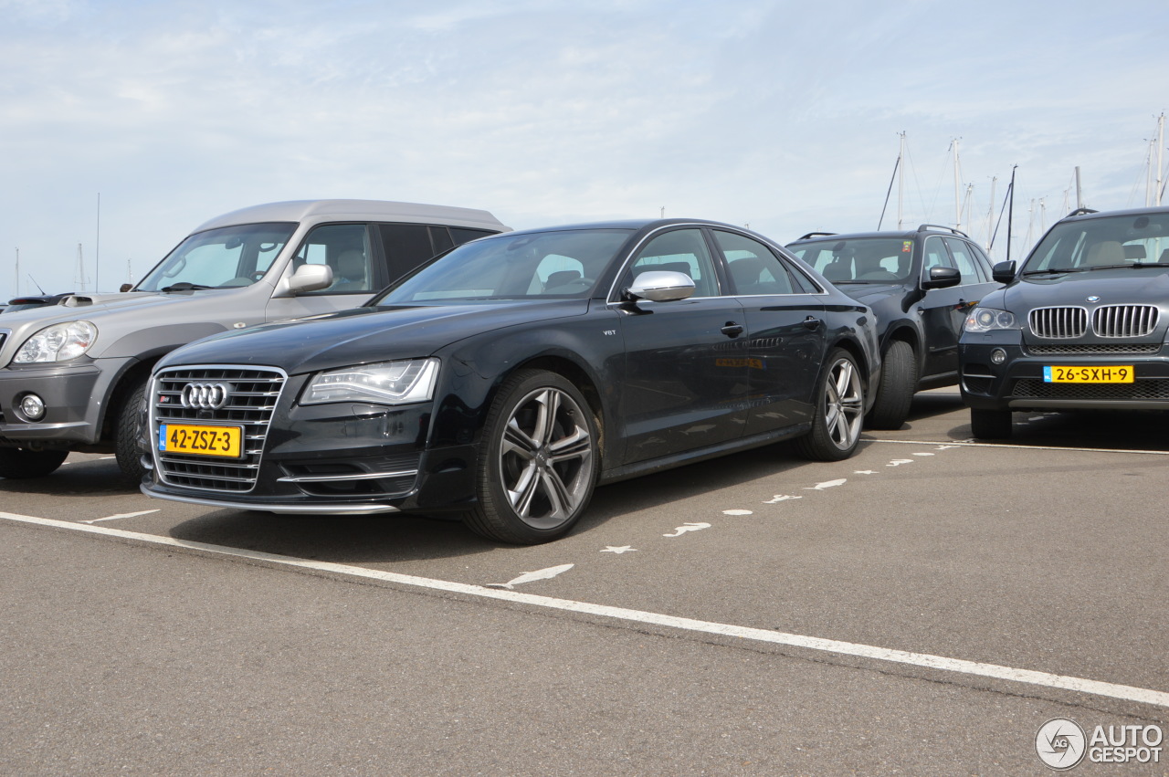 Audi S8 D4