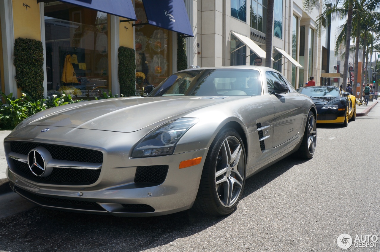 Mercedes-Benz SLS AMG