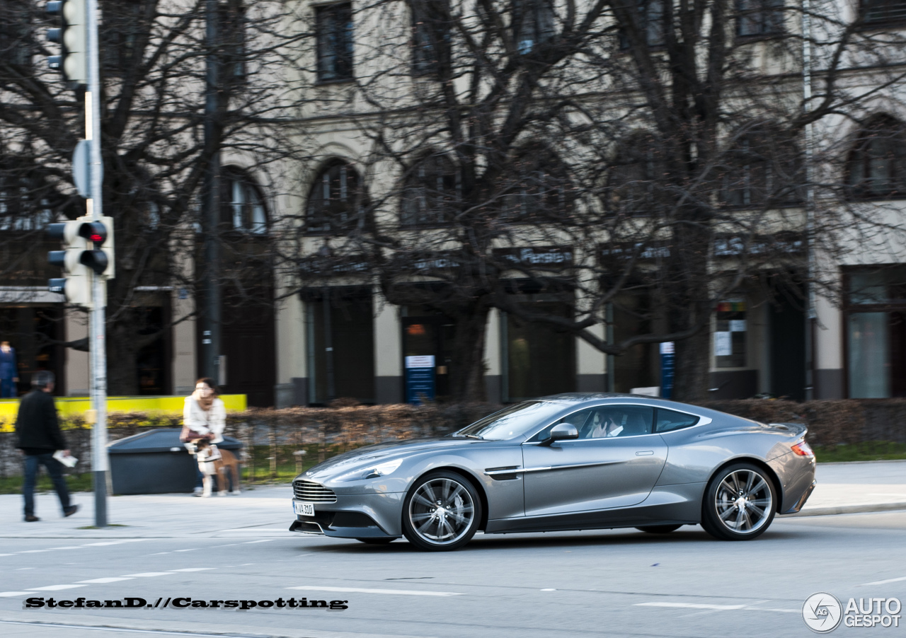 Aston Martin Vanquish 2013