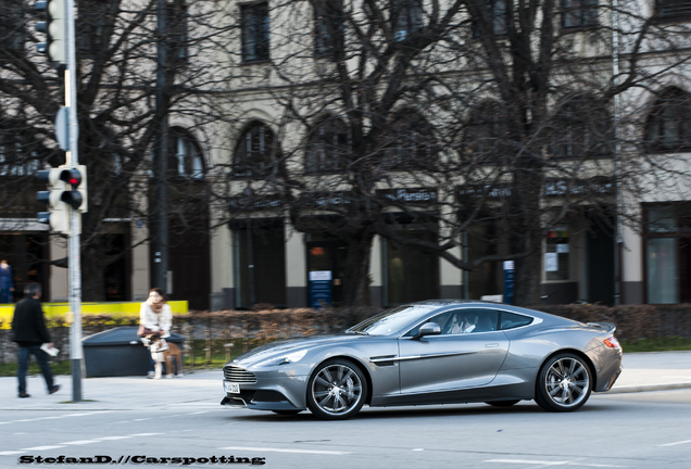 Aston Martin Vanquish 2013