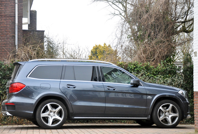 Mercedes-Benz GL 63 AMG X166