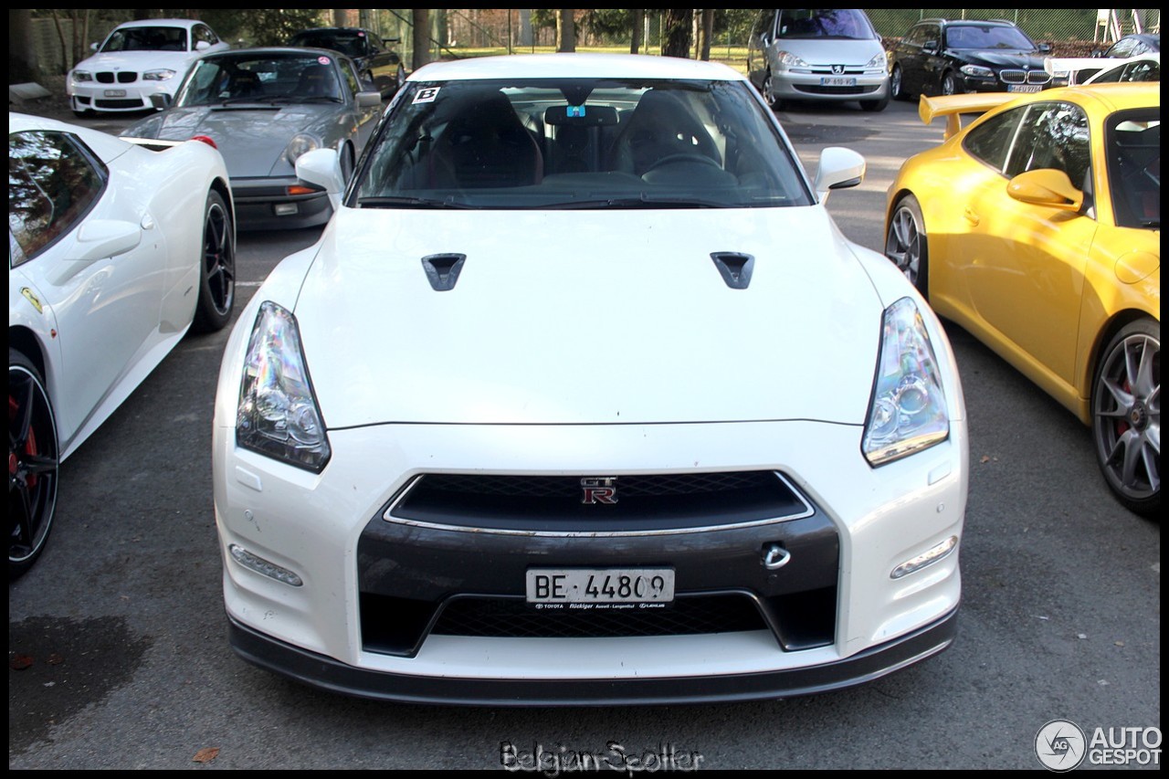 Nissan GT-R 2011