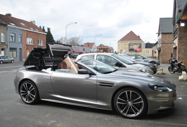 Aston Martin DBS Volante