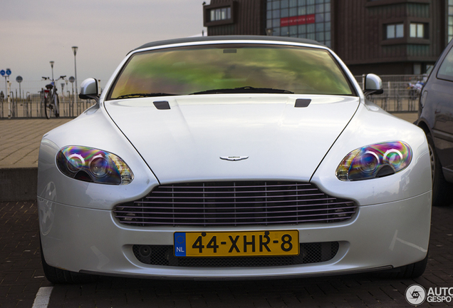 Aston Martin V8 Vantage Roadster