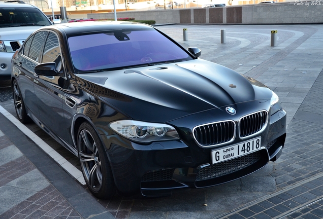 BMW M5 F10 2011