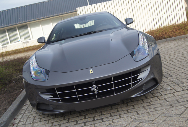 Ferrari FF