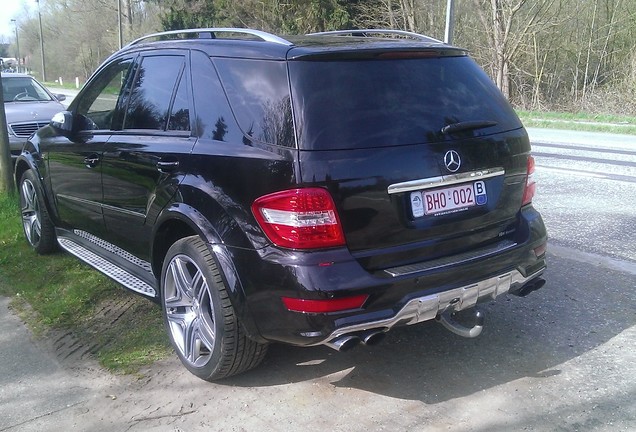 Mercedes-Benz ML 63 AMG W164 2009