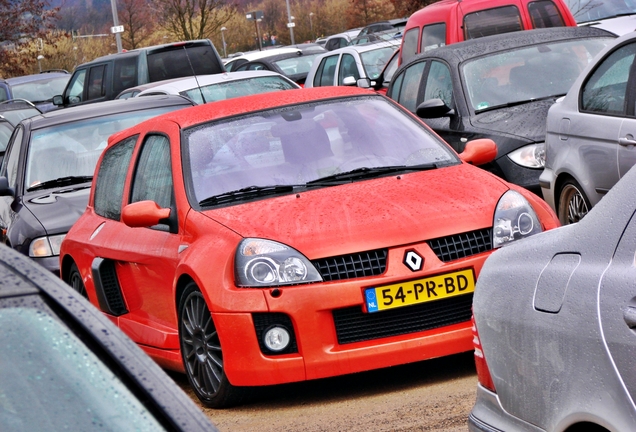 Renault Clio V6 Phase II