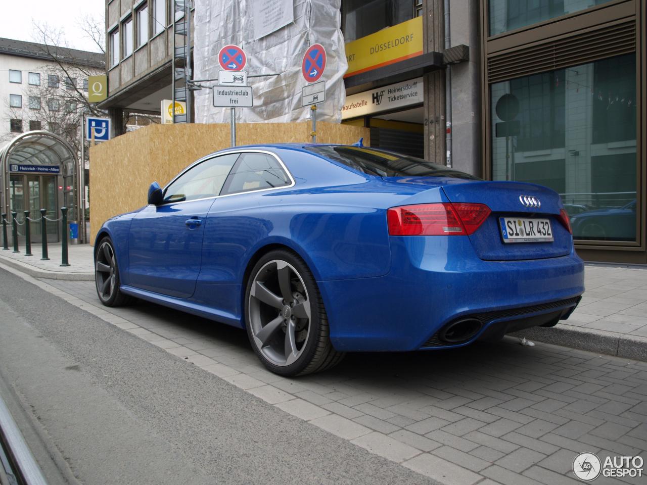 Audi RS5 B8 2012