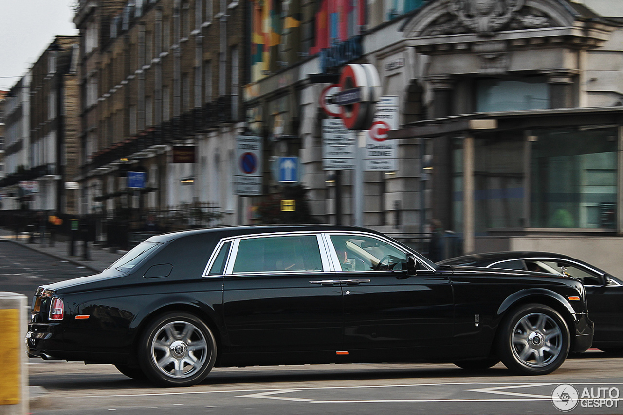 Rolls-Royce Phantom EWB