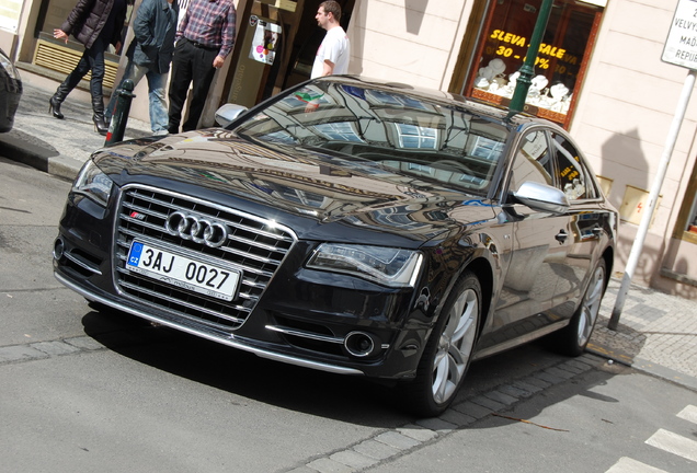 Audi S8 D4