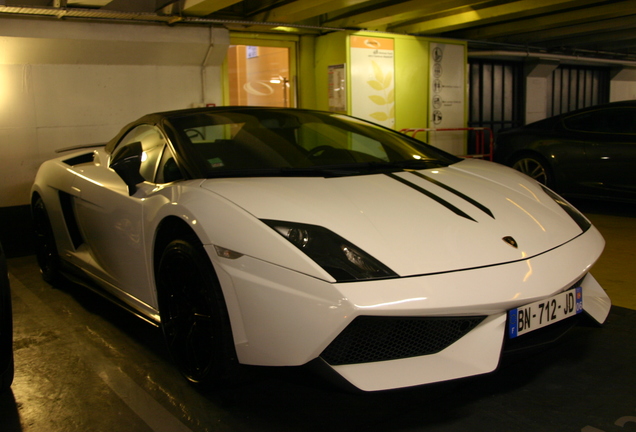 Lamborghini Gallardo LP570-4 Spyder Performante