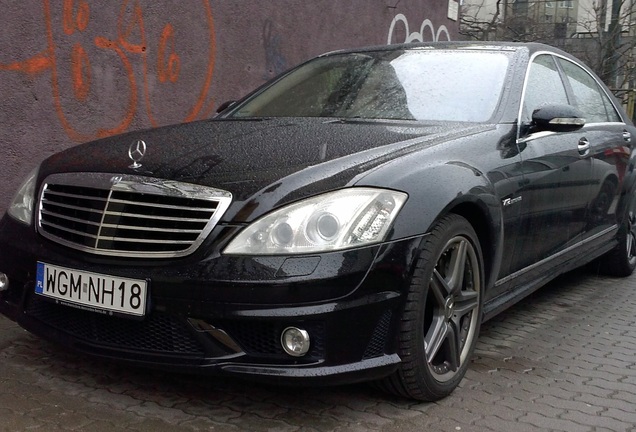 Mercedes-Benz S 65 AMG V221