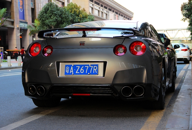 Nissan GT-R 2013