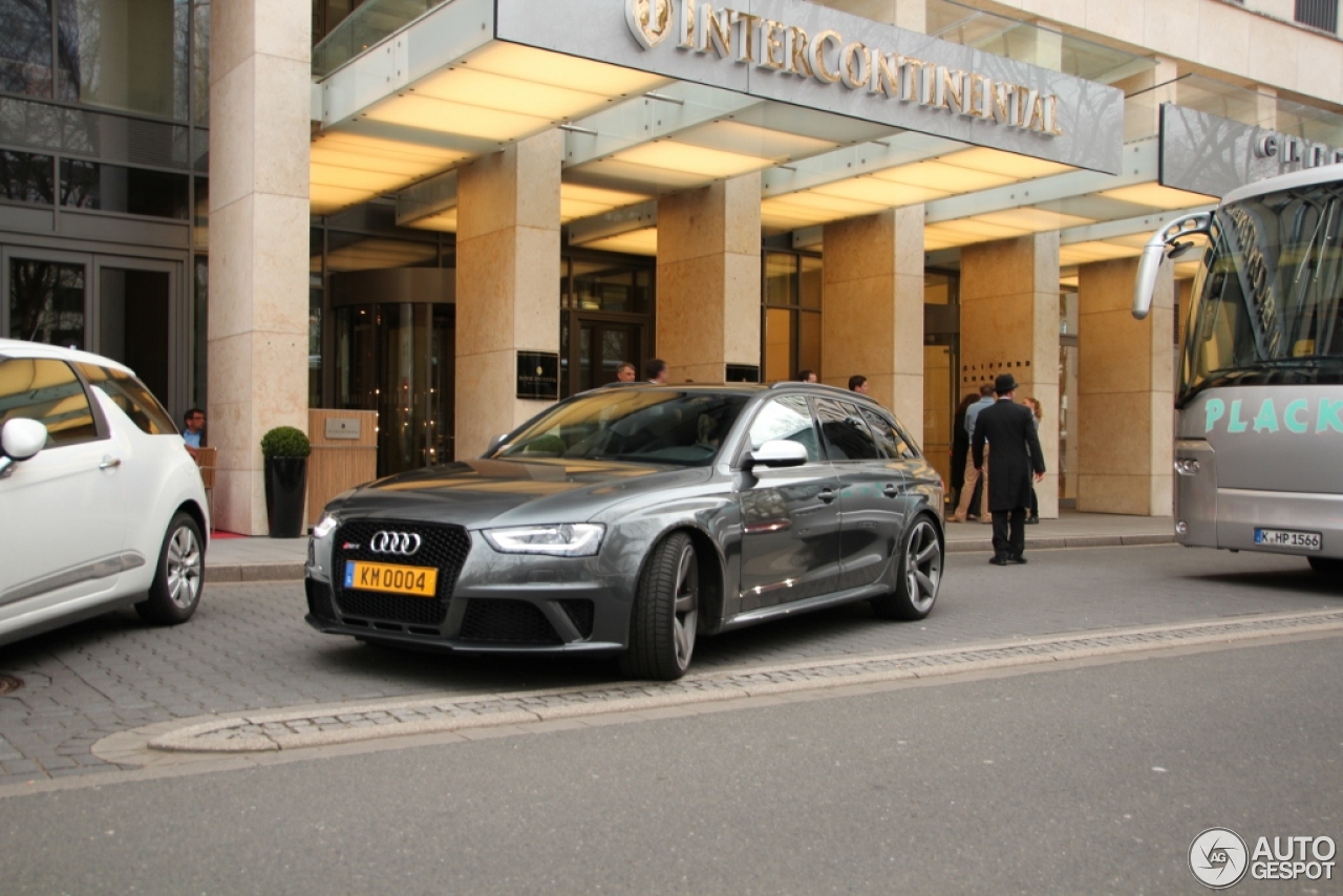 Audi RS4 Avant B8