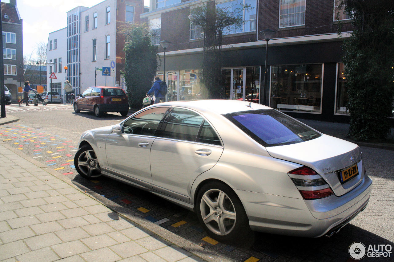 Mercedes-Benz S 63 AMG W221