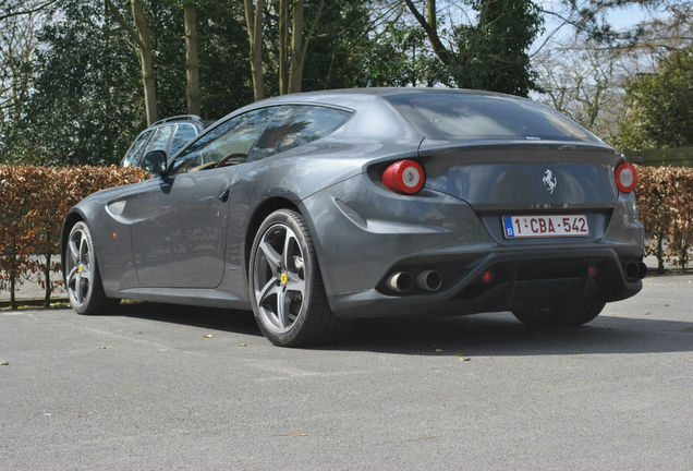 Ferrari FF