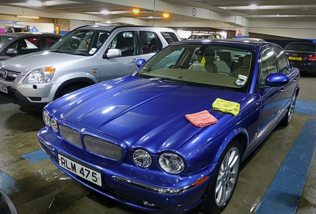 Jaguar XJR