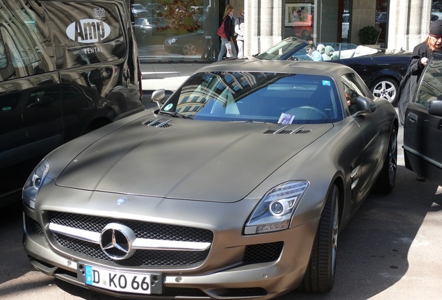 Mercedes-Benz SLS AMG