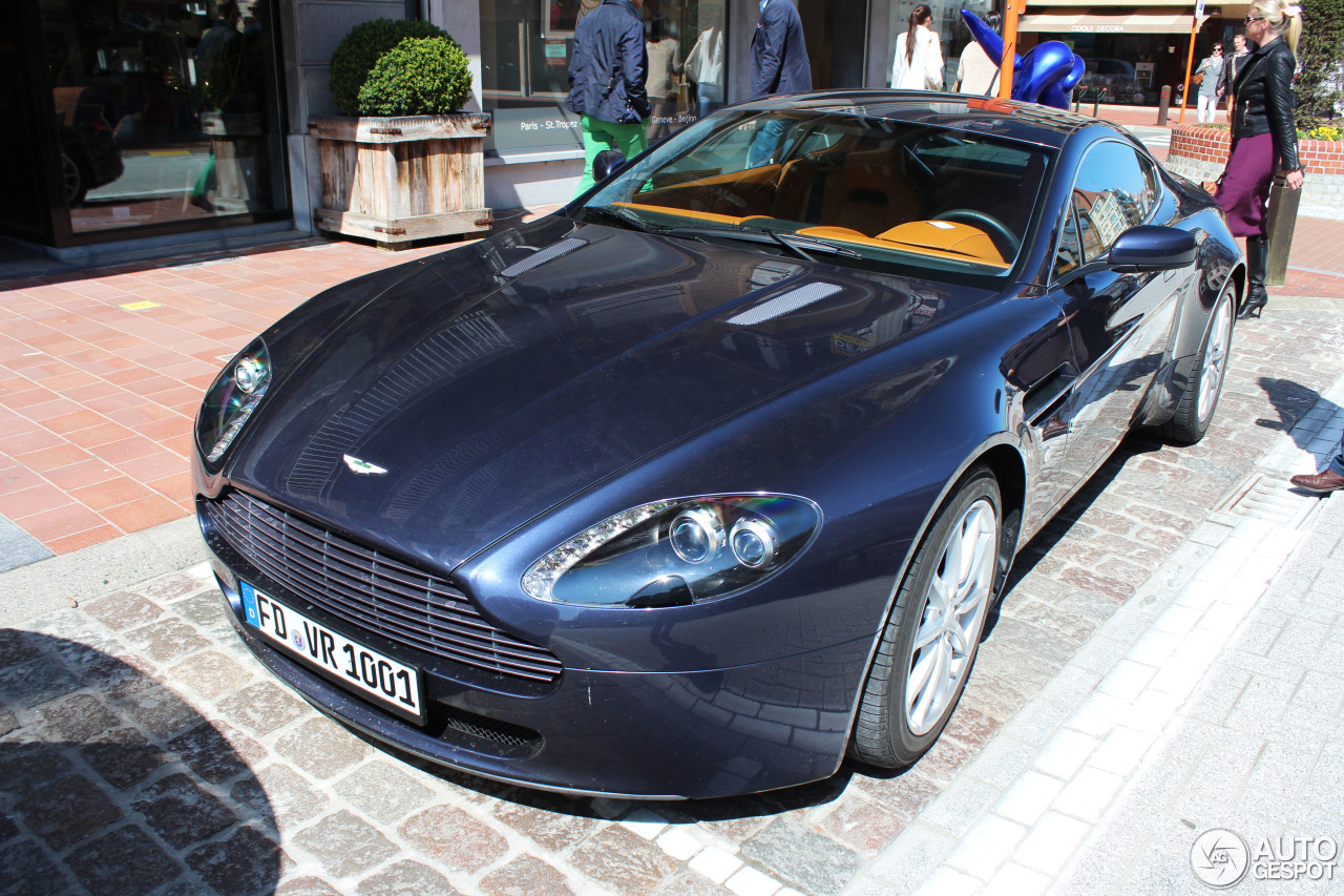 Aston Martin V8 Vantage