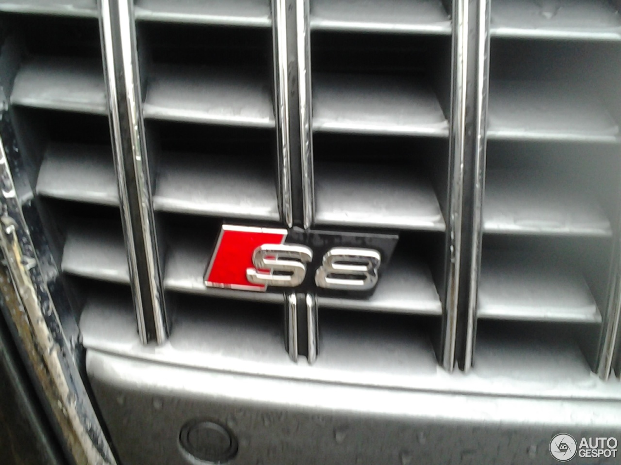 thumbnail image 2 of Audi S8 Quattro Keyring - Steel Silver Keychain For D2 D3 D4 5.2 V10 FSI V8T 2 of 2
